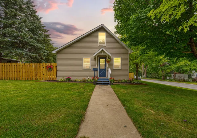 3rd image of 401 N Section Ave, Spring Valley, MN 55975 | MLS# 7097132