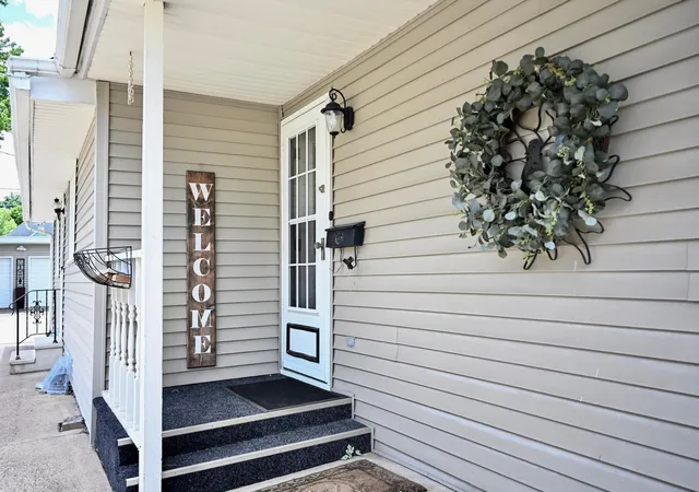 2nd image of 557 E 2nd St, Winona, MN 55987 | MLS# 7097138
