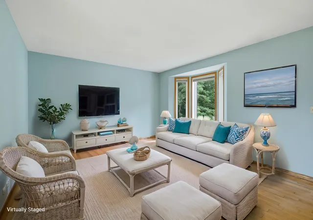 3rd image of 7164 Gray Heron Dr, Circle Pines, MN 55014 | MLS# 7097162