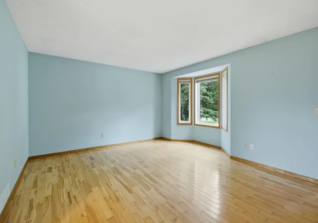 4th image of 7164 Gray Heron Dr, Circle Pines, MN 55014 | MLS# 7097162