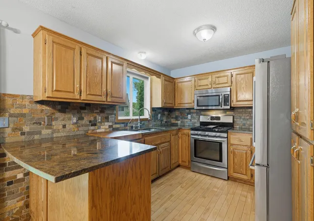 5th image of 7164 Gray Heron Dr, Circle Pines, MN 55014 | MLS# 7097162