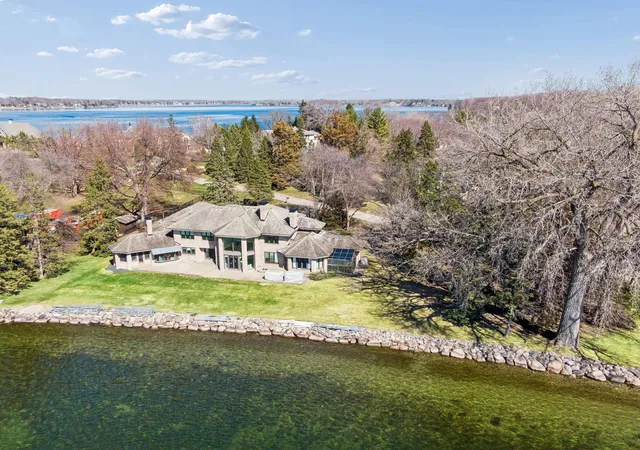 Photo 2 of Sale Pending at 5360 Howards Point Rd, Excelsior, MN 55331 | MLS# 7097164 | Listing updated on 2026-08-26