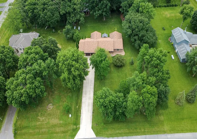 Photo 1 of Single family home for sale at 19634 Skyview Cir, Hutchinson, MN 55350 | MLS# 7097189 | Listing updated on 2026-09-22