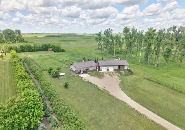 Homes for sale in Valley City, ND | 3843 113th Ave Se, Valley City, ND 58072 | MLS# 7097211