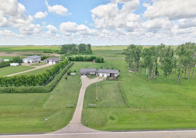 Homes for sale in Valley City, ND | 3843 113th Ave Se, Valley City, ND 58072 | MLS# 7097211
