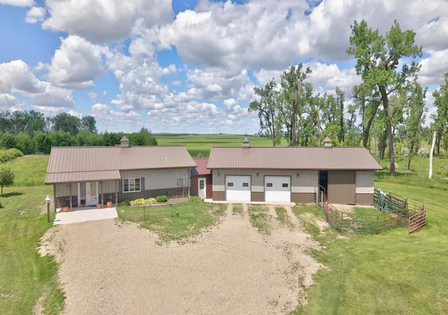 Homes for sale in Valley City, ND | 3843 113th Ave Se, Valley City, ND 58072 | MLS# 7097211