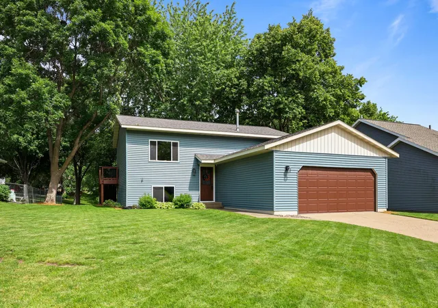 1st image of 880 Pearl View Dr, Sauk Rapids, MN 56379 | MLS# 7097224