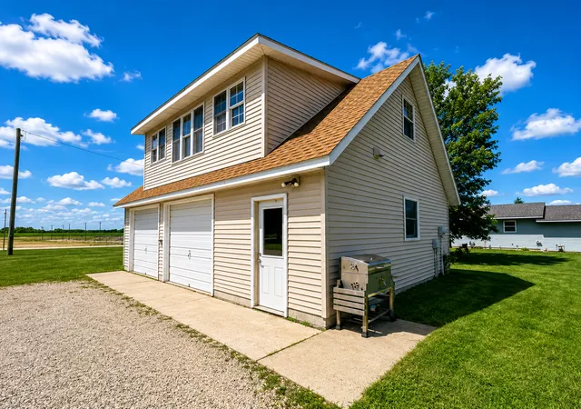 29th image of 204 S Maple Ave S, Ottertail, MN 56571 | MLS# 7097246