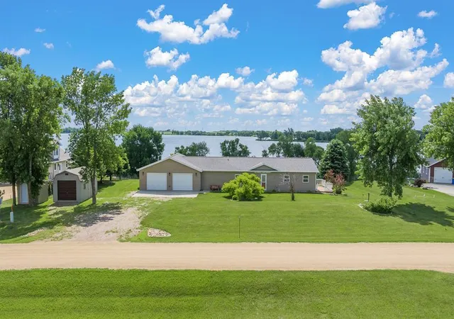 Homes for sale in Hendricks, MN | 1559 Dickson Dr, Hendricks, MN 56136 | MLS# 7097271