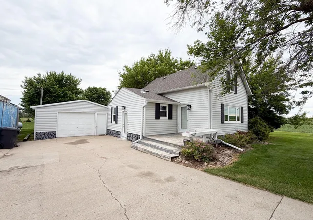 Homes for sale in Reading, MN | 19667 Mccall Ave, Reading, MN 56165 | MLS# 7097330