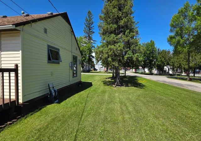 Homes for sale in International Falls, MN | 1601 1st Ave W, International Falls, MN 56649 | MLS# 7097331