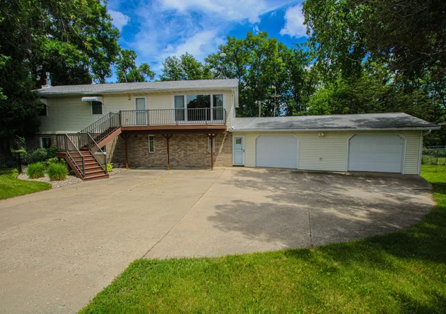 2nd image of 8691 County Road 11 Ne, Alexandria, MN 56308 | MLS# 7097335