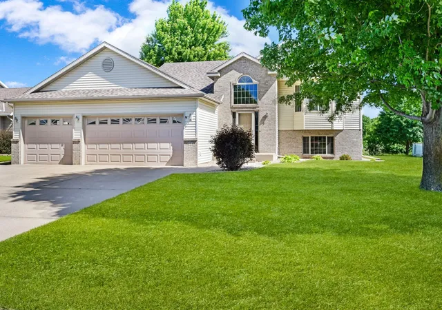 2nd image of 1154 Garden Brook Dr, Sauk Rapids, MN 56379 | MLS# 7097343