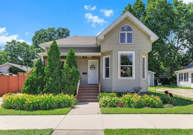 Photo 1 of Sale Pending at 710 1st Avenue Nw, Faribault, MN 55021 | MLS# 7097350 | Listing updated on 2026-09-04