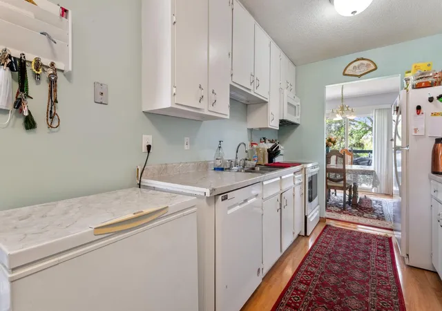 Homes for sale in Little Canada, MN | 142 Canabury Ct, Little Canada, MN 55117 | MLS# 7097397