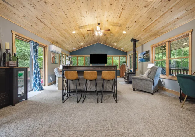 Photo 3 of Single family home for sale at 33486 Pierson Dr, Pequot Lakes, MN 56472 | MLS# 7097411 | Listing updated on 2026-08-14
