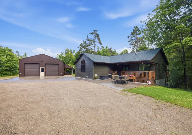 Photo 3 of Single family home for sale at 33486 Pierson Dr, Pequot Lakes, MN 56472 | MLS# 7097411 | Listing updated on 2026-08-14