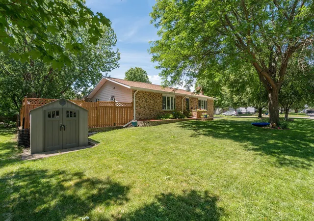 Homes for sale in Saint Peter, MN | 428 Swift St, Saint Peter, MN 56082 | MLS# 7097413