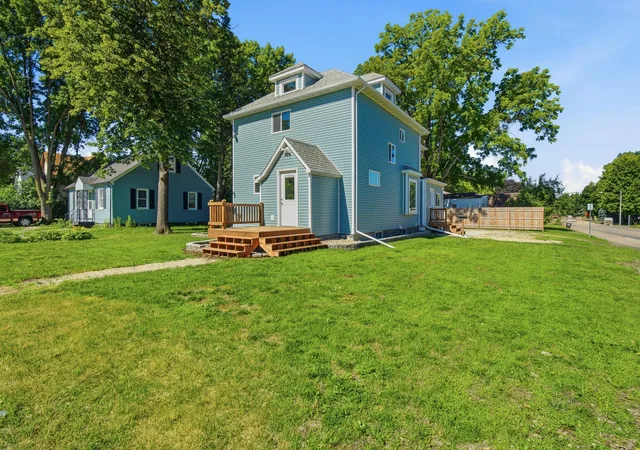 Homes for sale in Wells, MN | 90 5Th Ave Nw, Wells, MN 56097 | MLS# 7097437