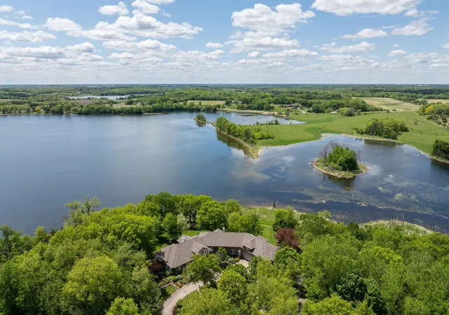 1st image of 5441 Raven Point Rd, Prior Lake, MN 55372 | MLS# 7097439