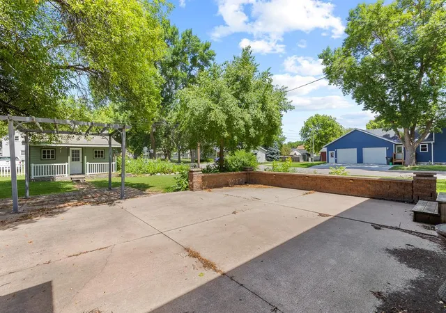 Homes for sale in Cottonwood, MN | 185 E Prairie St, Cottonwood, MN 56229 | MLS# 7097460