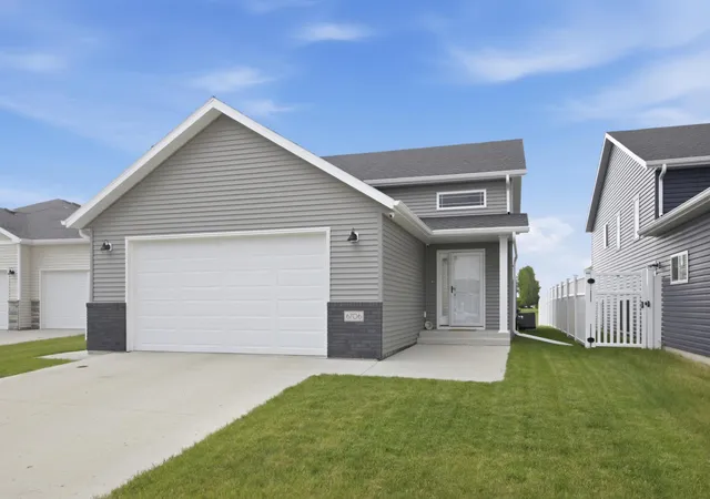 Homes for sale in Horace, ND | 6706 72nd Ave S, Horace, ND 58047 | MLS# 7097474