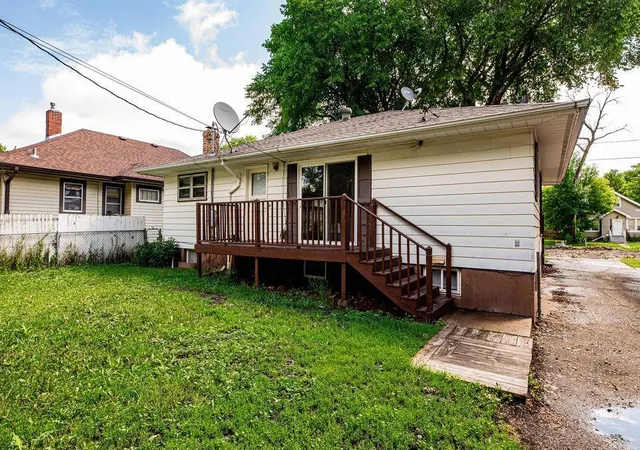 5th image of 415 10Th St S, Moorhead, MN 56560 | MLS# 7097477