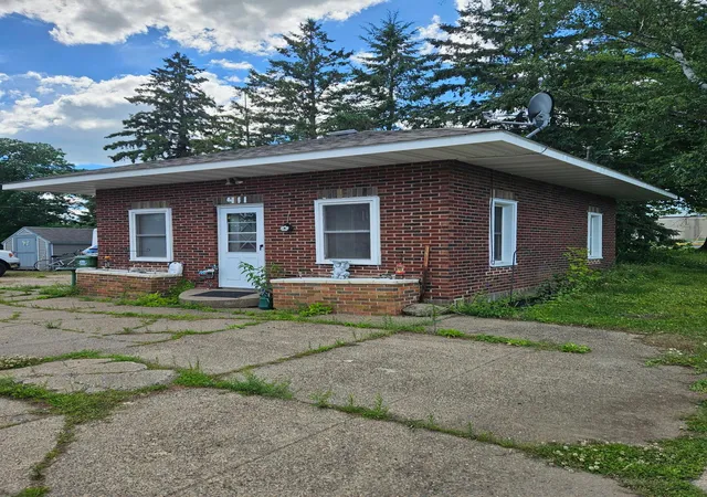 Homes for sale in Clear Lake, WI | 411 5th St, Clear Lake, WI 54005 | MLS# 7097506