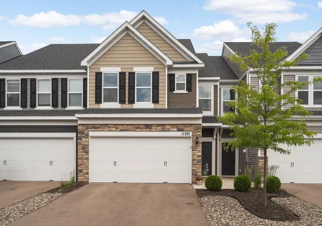 1st image of 11281 Crestbury Dr, Saint Paul, MN 55129 | MLS# 7097508