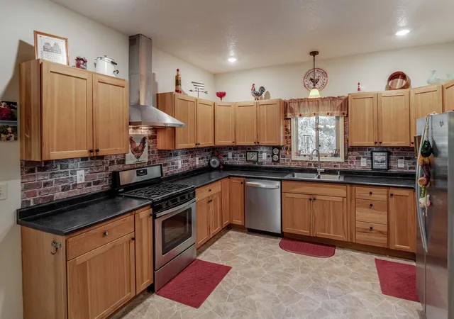 Homes for sale in Walker, MN | 5870 Fledgling Way Dr Nw, Walker, MN 56484 | MLS# 7097531