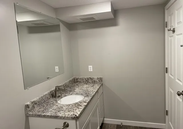 3rd image of 1952 Saint Clair Ave, Saint Paul, MN 55105 | MLS# 7097546