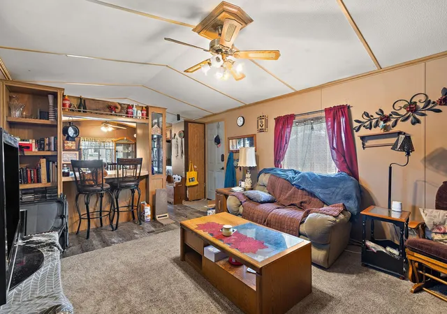 3rd image of 400 22 1/2 St Nw, Stewartville, MN 55976 | MLS# 7097554