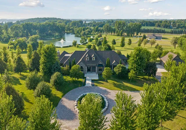 Photo 1 of Mansion for sale at 14720 Old Hwy 14, Waseca, MN 56093 | MLS# 7097563 | Listing updated on 2026-09-29