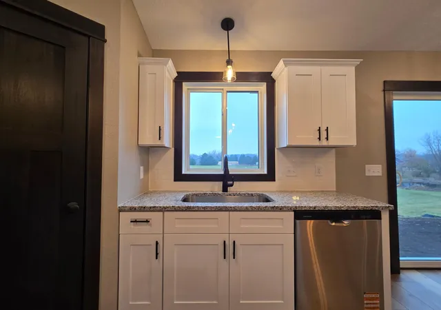 5th image of 450 Stoneridge Ln Ne, Owatonna, MN 55060 | MLS# 7097610