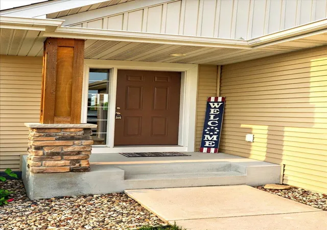 4th image of 1226 Olivia St Se, New Prague, MN 56071 | MLS# 7097628