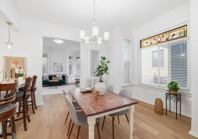 Photo 3 of Condo for sale at 546 Ashland Ave, Saint Paul, MN 55102 | MLS# 7097630 | Listing updated on 2026-10-16