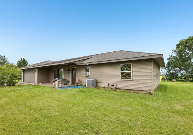 2nd image of 1890 98th Ave, Dresser, WI 54009 | MLS# 7097655