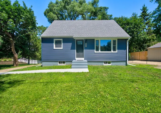1st image of 2115 E River Rd Ne, Rochester, MN 55906 | MLS# 7097656