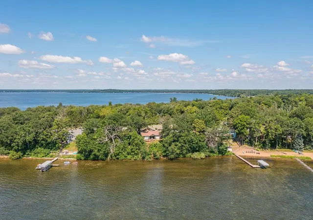 3rd image of 21824 Hillcrest Dr, Nisswa, MN 56468 | MLS# 7097662