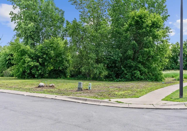 4th image of 7616 Red Fox Trl, Rockford, MN 55373 | MLS# 7097667