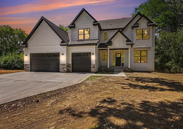 Photo 1 of Single family home for sale at 4044 Merriam Rd, Hopkins, MN 55305 | MLS# 7097699 | Listing updated on 2026-10-10