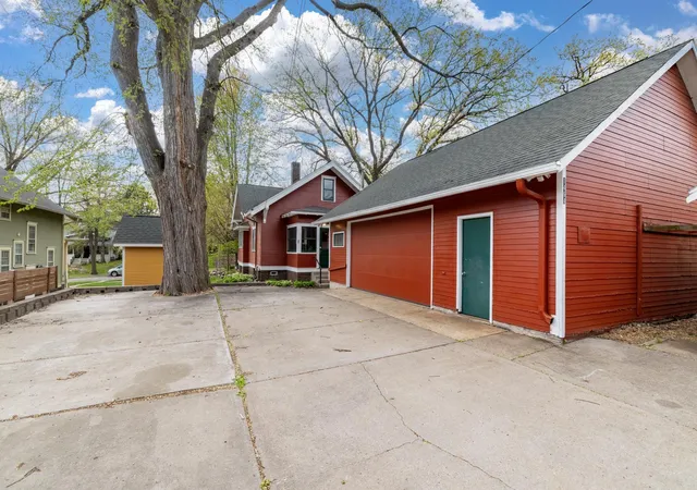 30th image of 1464 Chelmsford St, Saint Paul, MN 55108 | MLS# 7097703