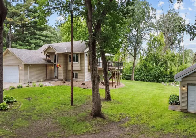4th image of 440 Grove Rd, Wyoming, MN 55092 | MLS# 7097709
