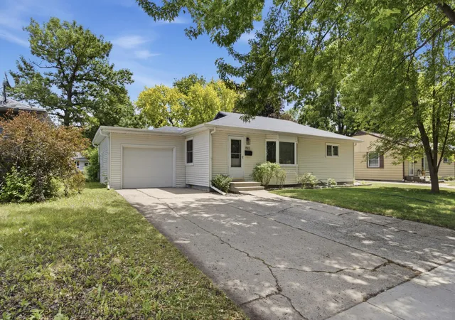 Homes for sale in Moorhead, MN | 1512 17th St S, Moorhead, MN 56560 | MLS# 7097719