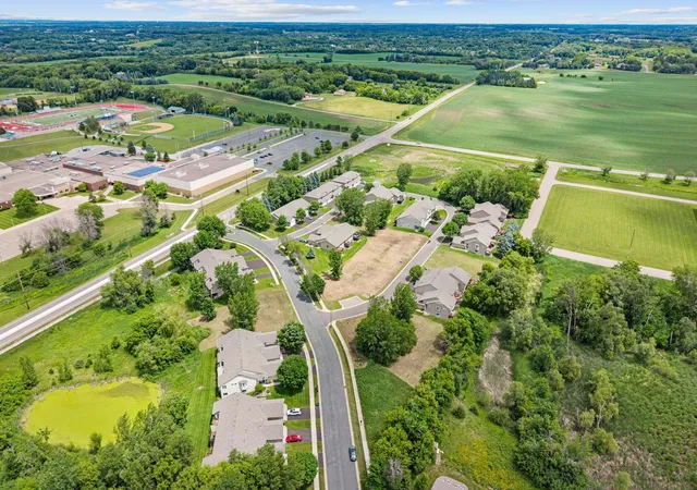 1st image of 7627 Fox Creek Ct, Rockford, MN 55373 | MLS# 7097723