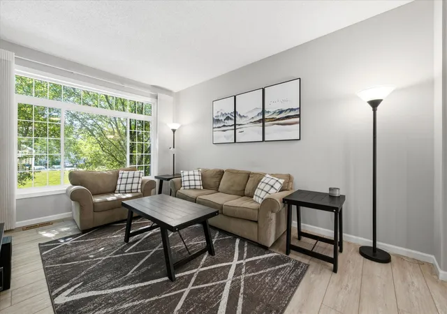 2nd image of 10512 8th Ave N, Minneapolis, MN 55441 | MLS# 7097725