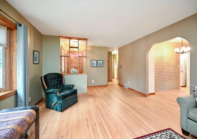 3rd image of 1309 Wincrest Dr, Winona, MN 55987 | MLS# 7097736
