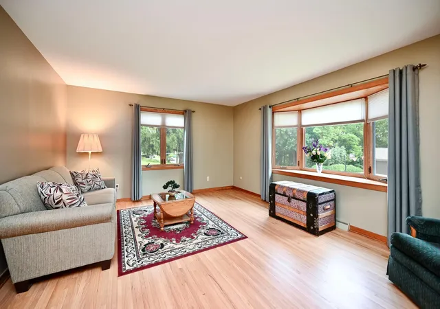 4th image of 1309 Wincrest Dr, Winona, MN 55987 | MLS# 7097736