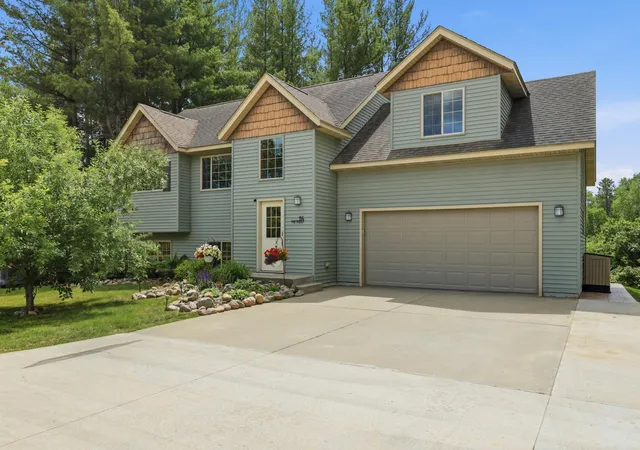 1st image of 114 7th St Se, Menahga, MN 56464 | MLS# 7097741