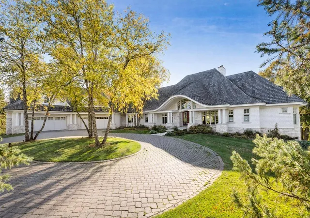 14th image of 2845 Little Orchard Wy, Wayzata, MN 55391 | MLS# 7097777